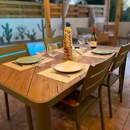 Patrimonio, Maison Climatisee Avec Piscine Privee *